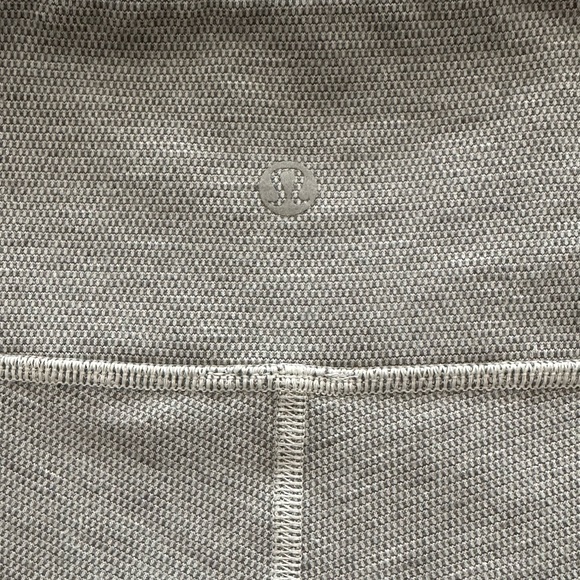 LULULEMON Textured Low Rise Cropped Leggings - Picture 3 of 3